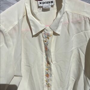 Joan Leslie Cream Blouse with Floral Embroidery